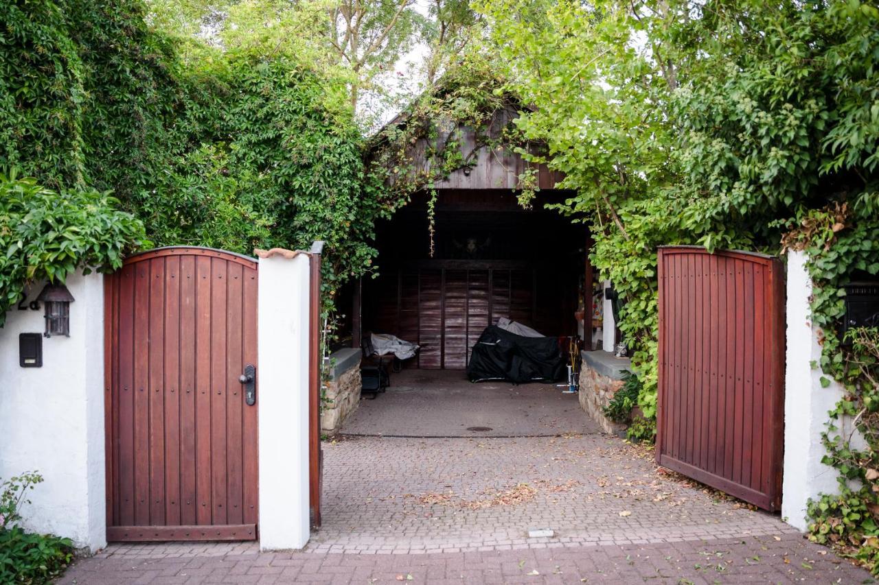 Ferienhaus Burgblick ミュンツェンベルク エクステリア 写真