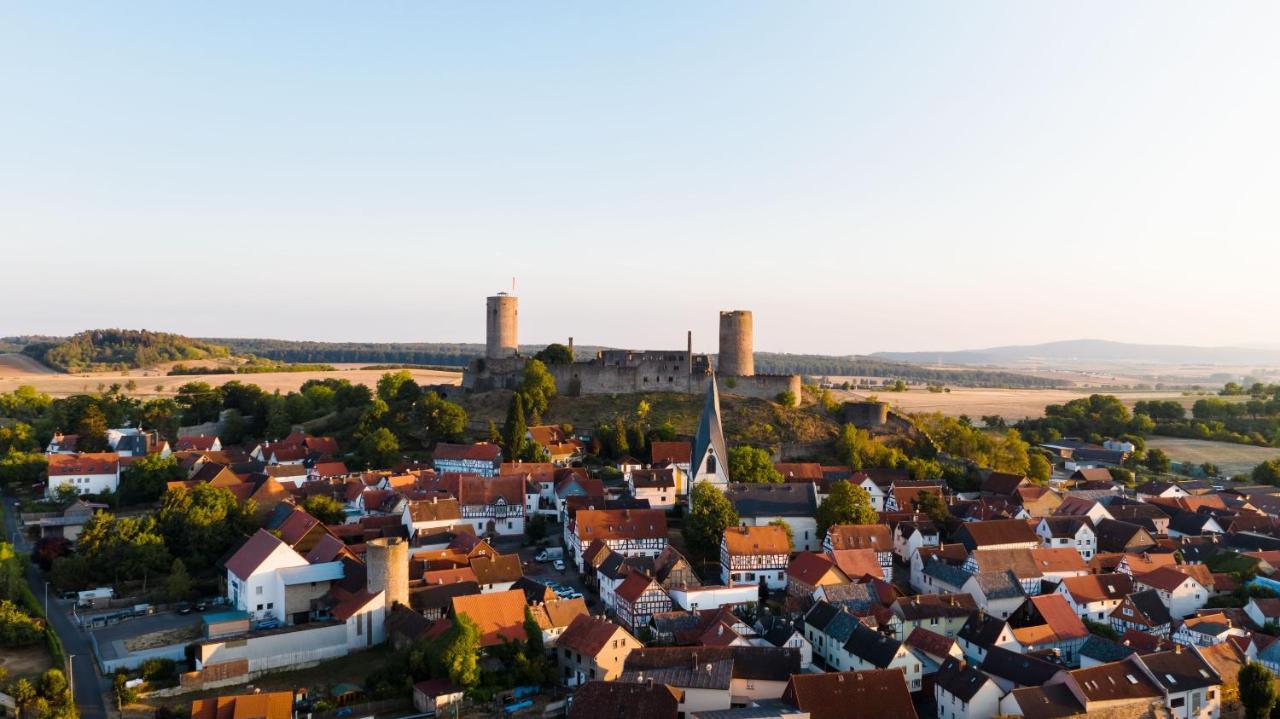 Ferienhaus Burgblick ミュンツェンベルク エクステリア 写真