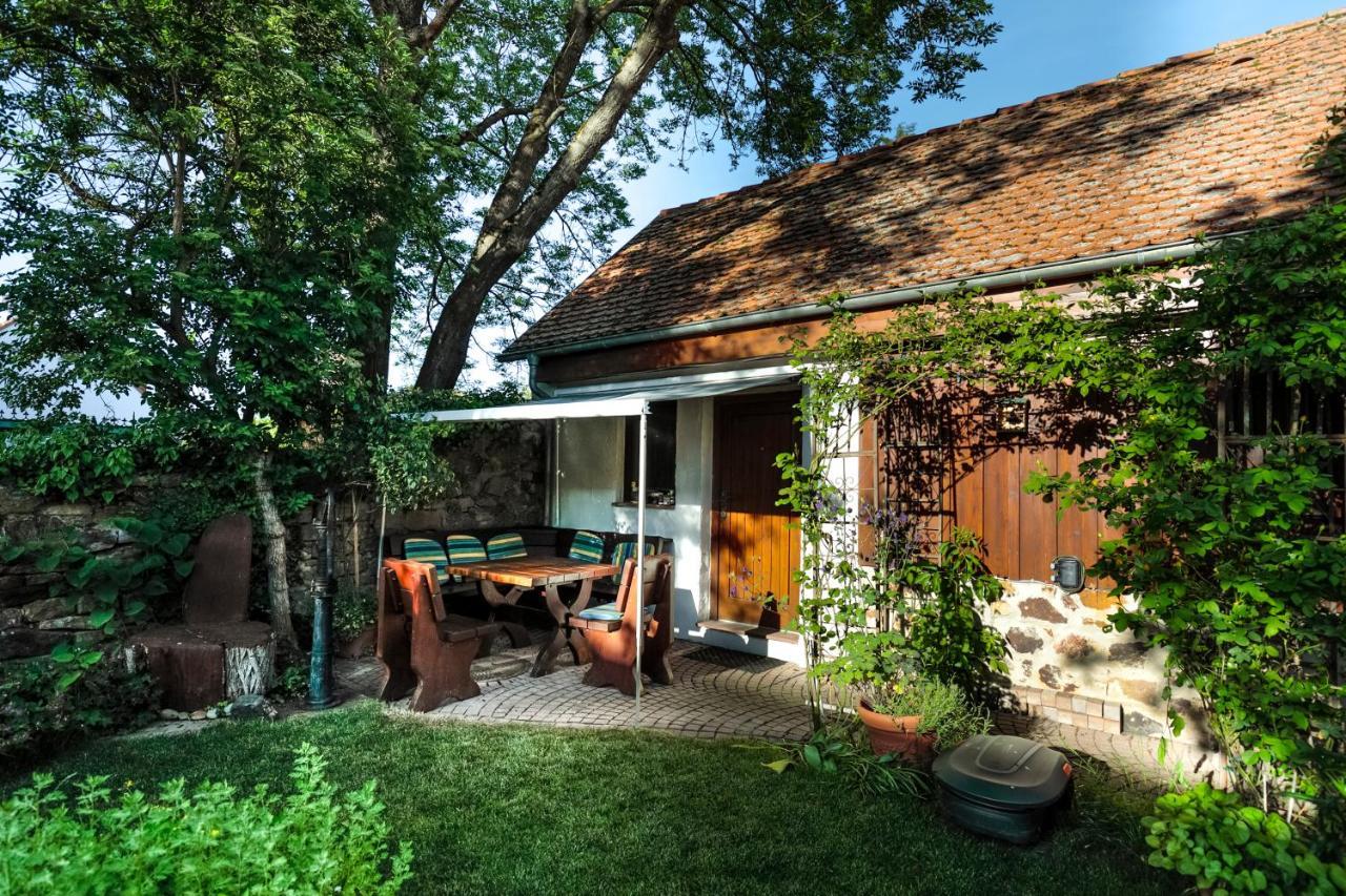 Ferienhaus Burgblick ミュンツェンベルク エクステリア 写真